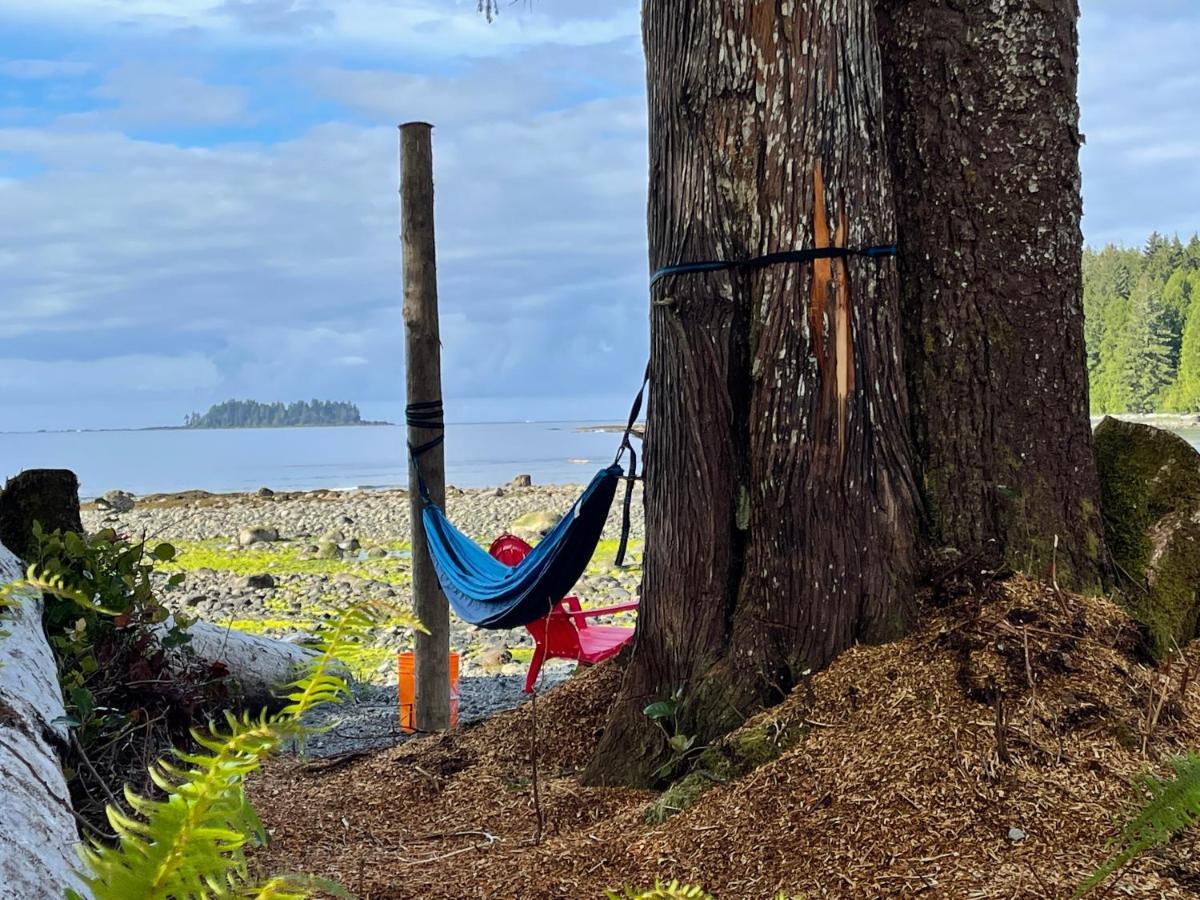 So Damn Lucky Glamping Hotel Ucluelet Exterior foto